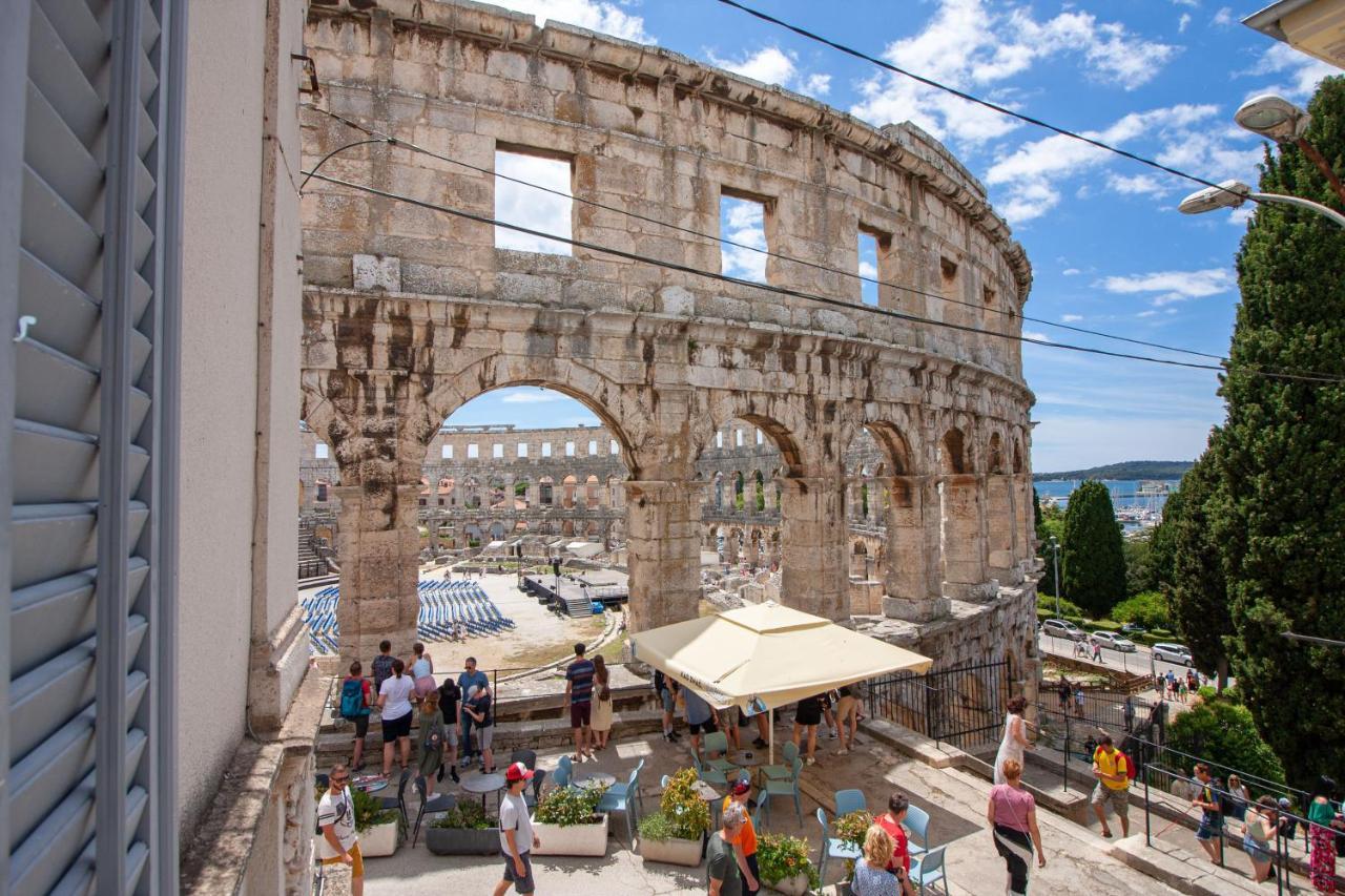 Superb Arena View Lägenhet Pula Exteriör bild